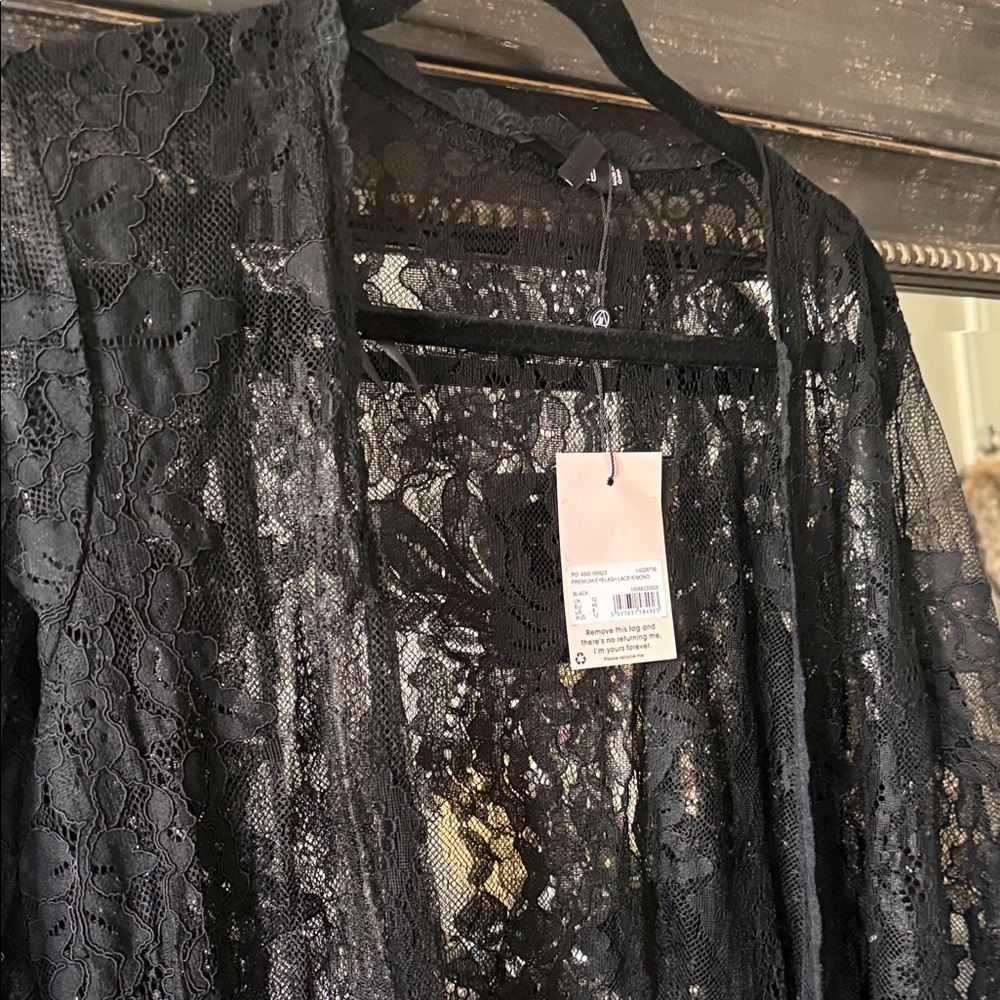 Missguided Black Lace Long Robe - Picture 2 of 6